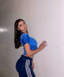 Eva Lovia