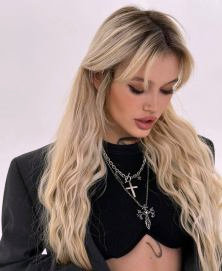 Aline Golden